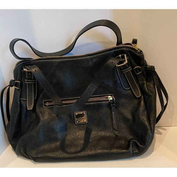 Dooney‎ and Bourke Black Leather Purse, satchel style, beautiful detail - Picture 1 of 15